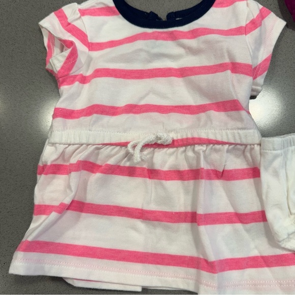 BUNDLE | Baby girls 0-3 mths | Outfits - Picture 6 of 10